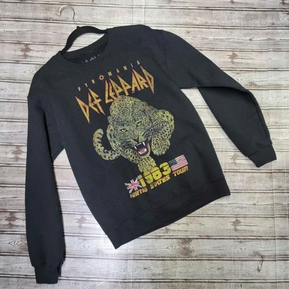 Def Leppard Pyromania 1983 United States Tour Crewneck Sweatshirt - Picture 1 of 3